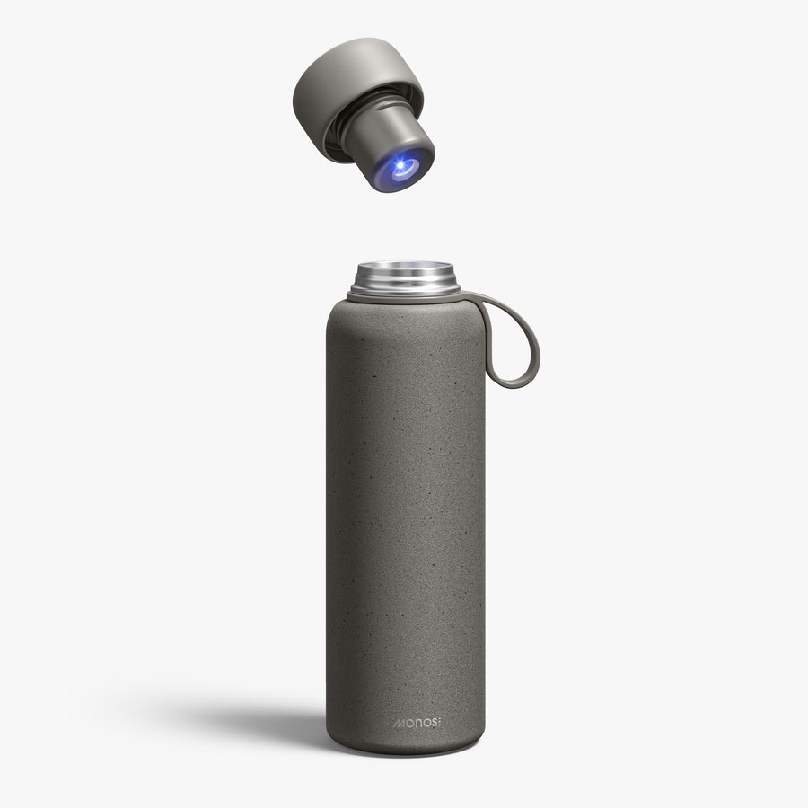 500 mL / Graphite | View of UVC light and lid of 500 mL Kiyo UVC Bottle in Graphite